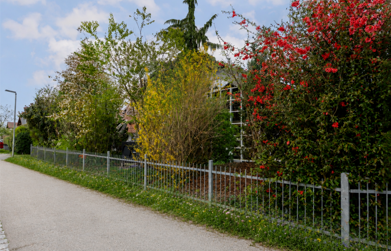 Straßenansicht