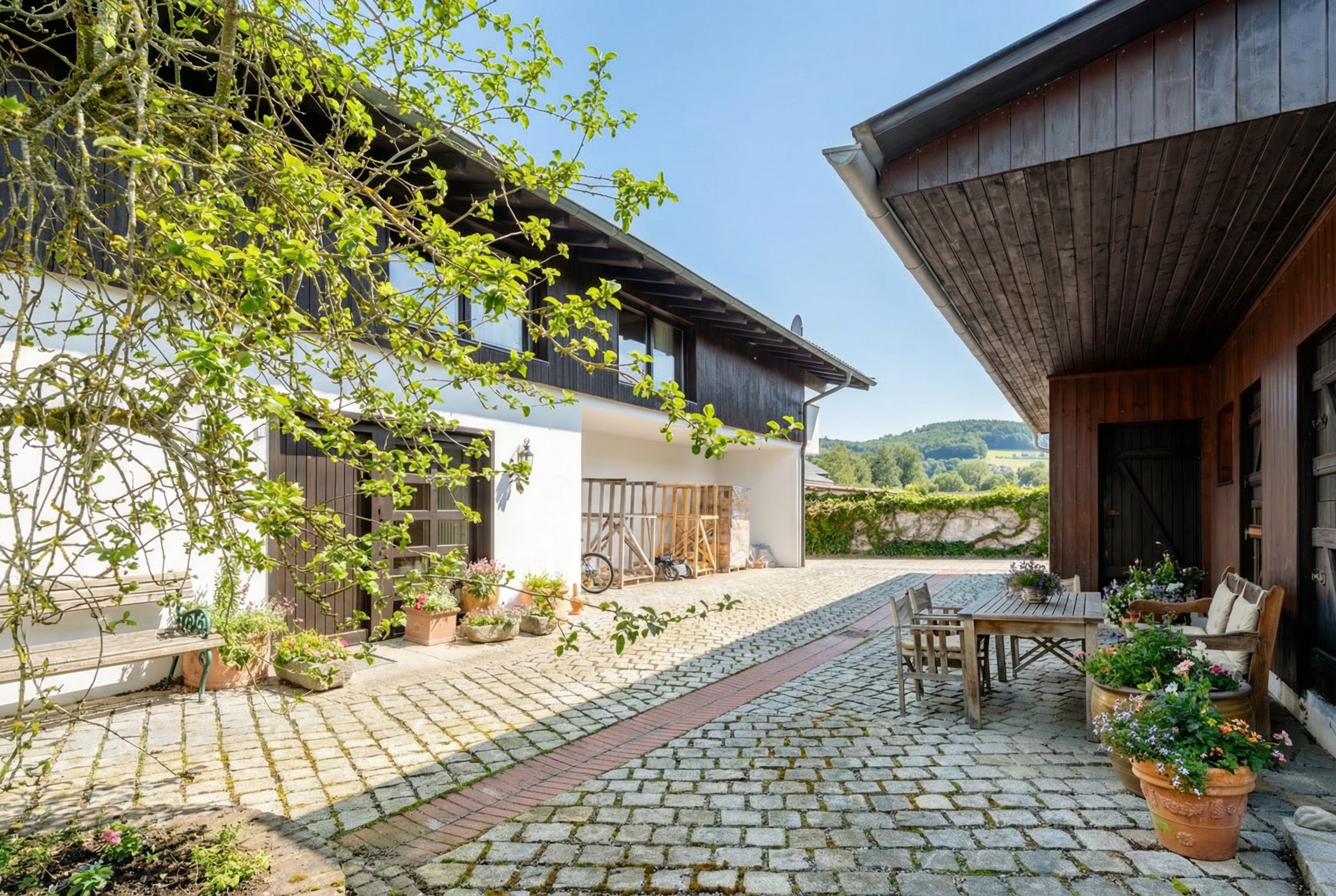 Innenhof III