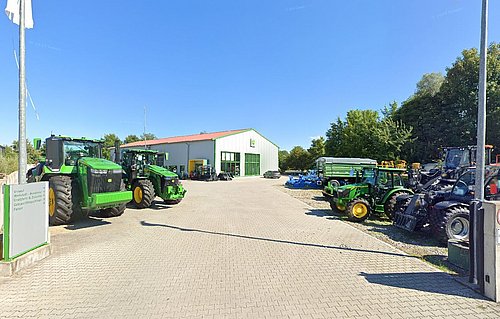 Außenansicht Einfahrt